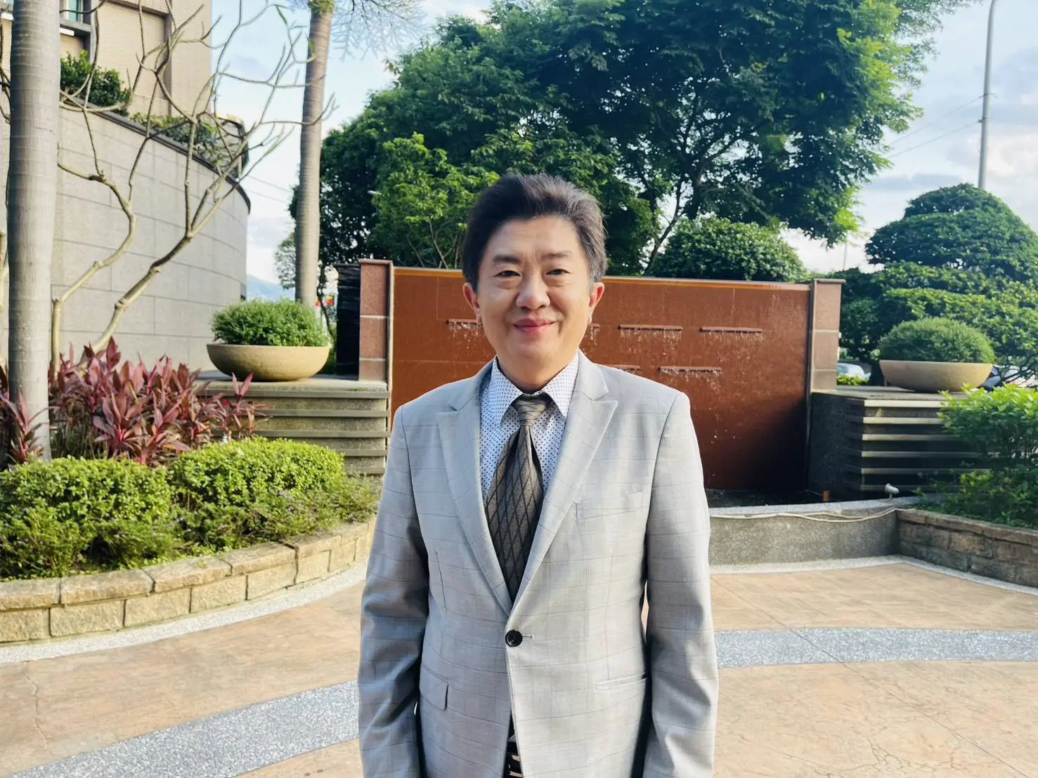 川普