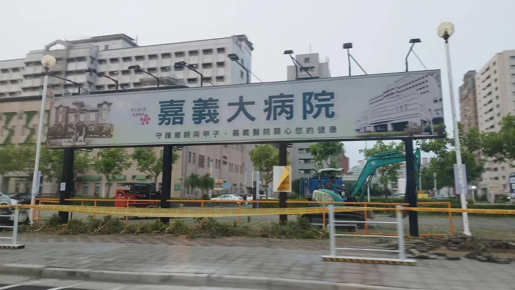 951583