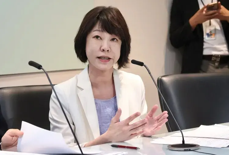 383405e75a88d219f31cd3d75c9af357 750